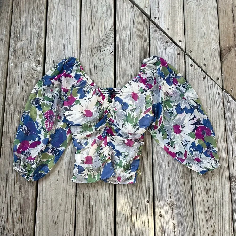 Express Women's Floral V-neck Ruched Puff Sleeve Smocked Back Top Size XS. NEW!